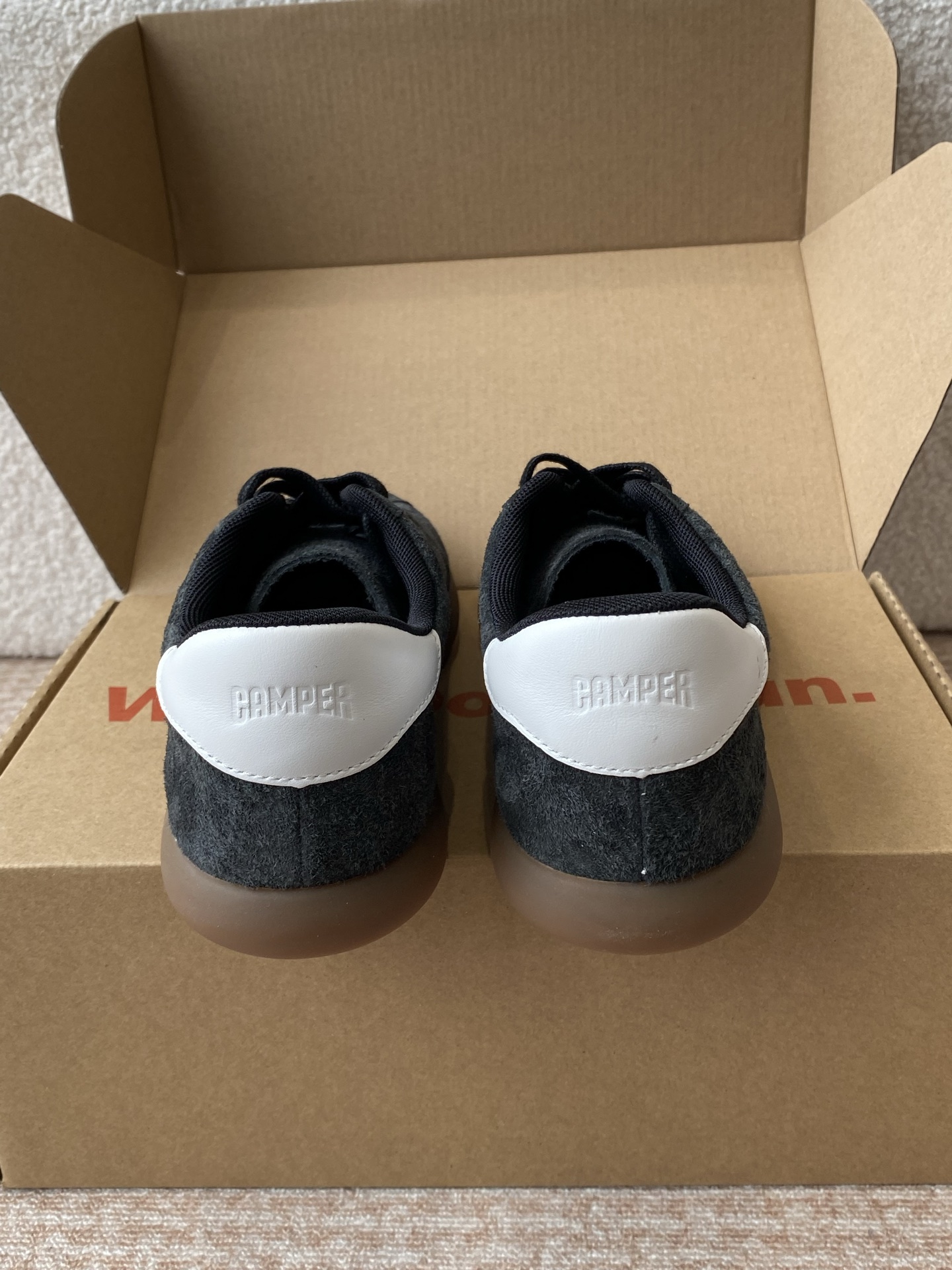 Camper’s Pelotas Soller: Stylish White Sports Shoes with Premium Materials - 图片 7