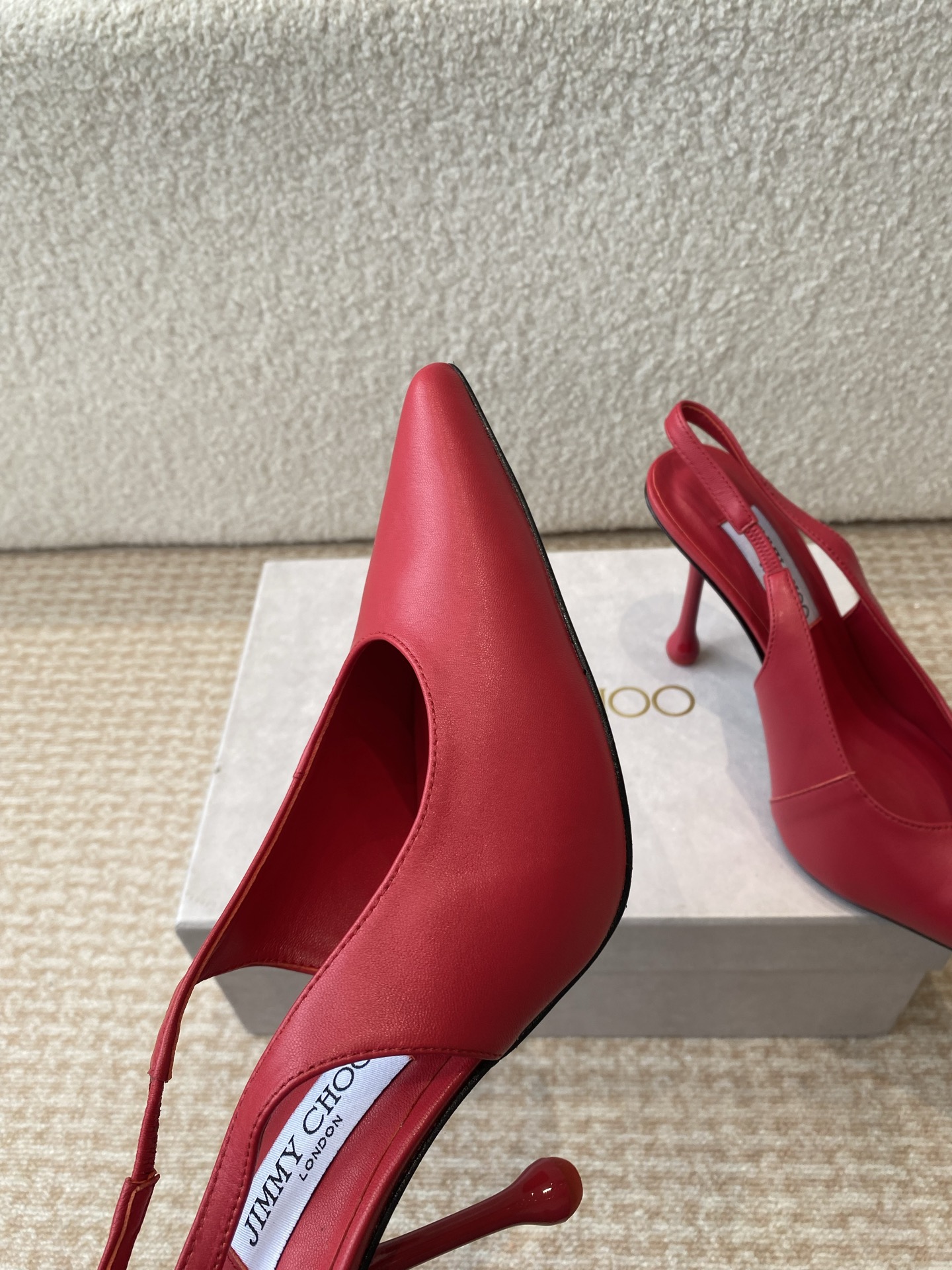 Jimmy Choo Spring-Summer 25th Collection: Elegant Encounter with Fashion World’s Praise - 图片 6