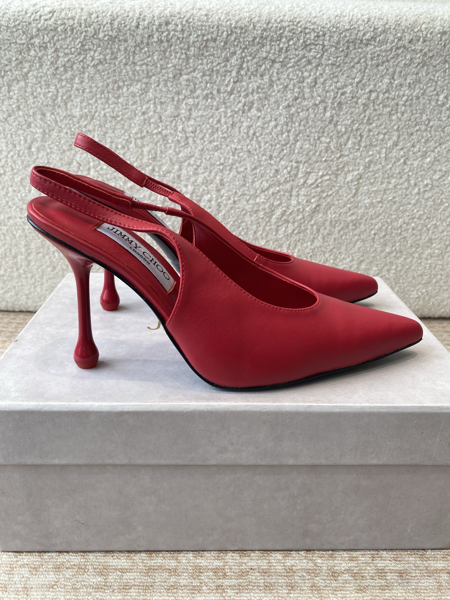 Jimmy Choo Spring-Summer 25th Collection: Elegant Encounter with Fashion World’s Praise - 图片 3