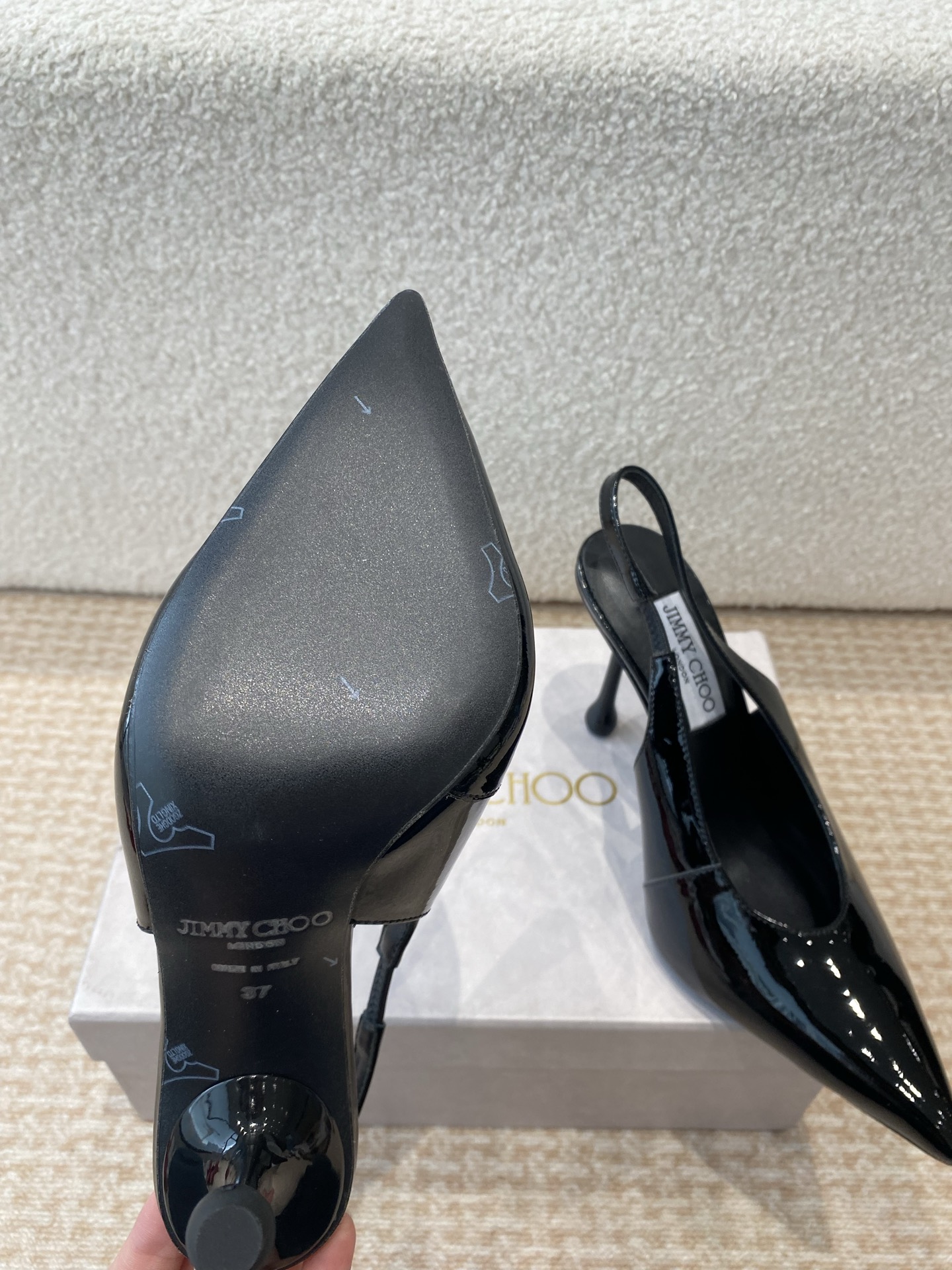 “Jimmy Choo’s Elegant Spring Heels and Shoes Collection” - 图片 9