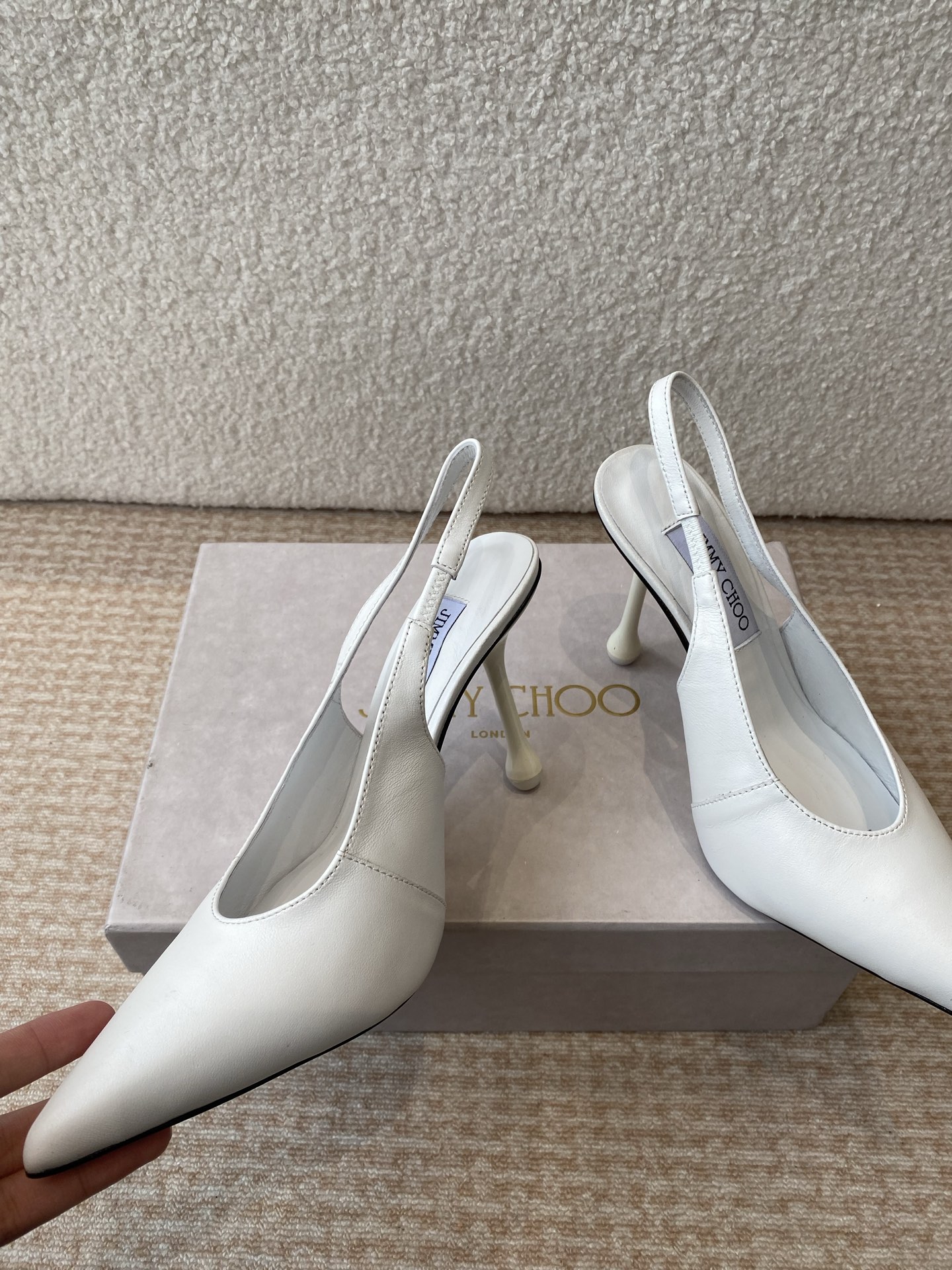 Jimmy Choo’s Elegant Spring Heel: 25th Collection Review - 图片 1
