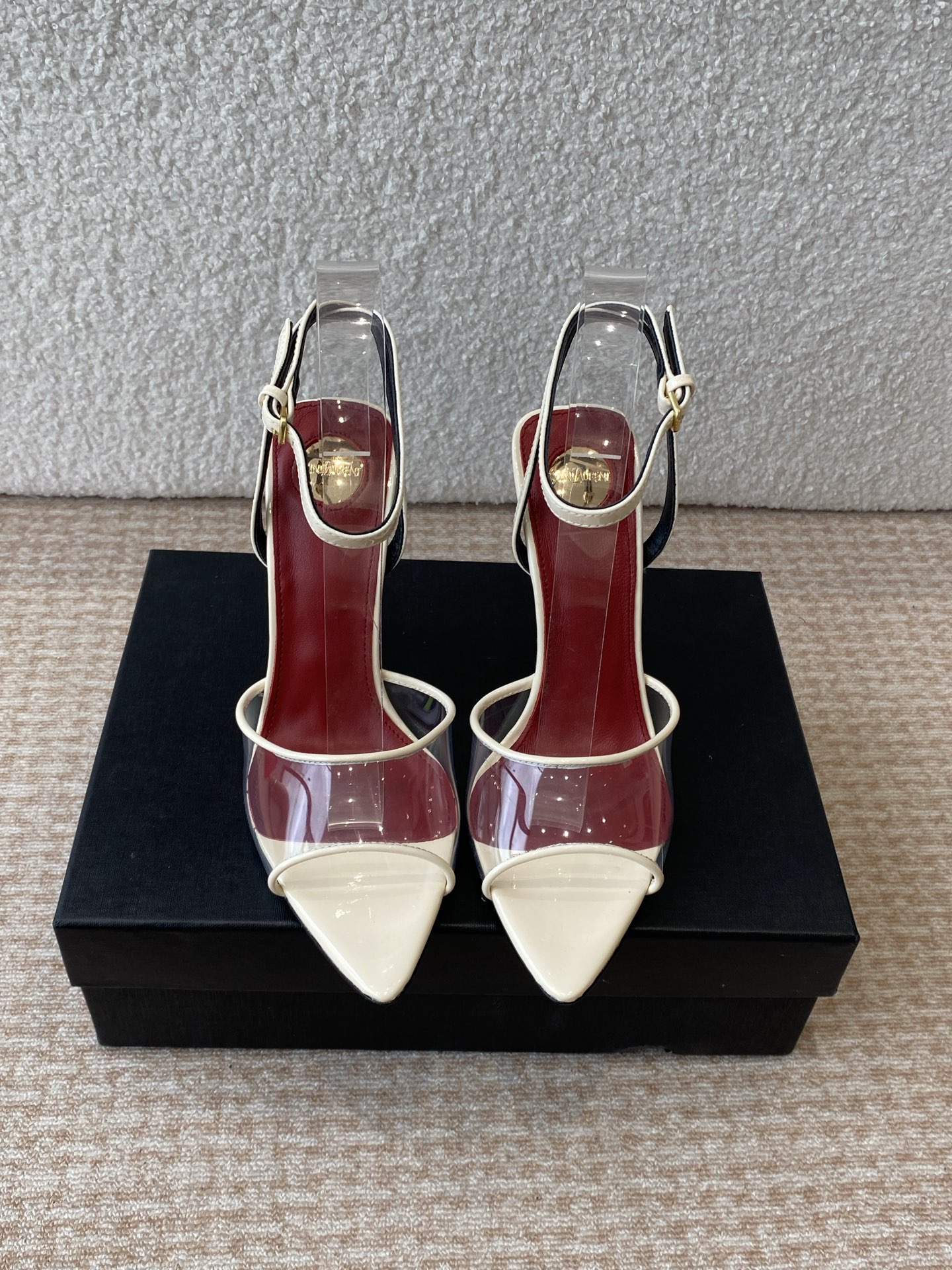 NO:403438,New early spring 25ss Saint Laurent / YSL Saint Laurent crystal wedge pointed toe sandals ————————————————————————————————————————————————————————————————————————————————————————————————————————————————————————————————————————————————————————————————————————————————————————————————————————————————————————————————————————————————————————————————————————————————————————————————————————————————————————————————————————————————————————————————————————————————————————————————————————————————————————————————————————————————————————————————————————————————————————————————19860909早春新款25ss Saint Laurent / YSL圣罗兰水晶坡跟尖头 凉鞋 ——————————— YSL姐姐的美丽尤物高跟鞋 又是人间圣罗兰 Rose同款的小方头 高跟鞋化很好修饰脚型,奢华金属链 这几年SLP是在高跟鞋越来越懂女人了摒奔了防水台款的尴尬设计印象ysl绝美坡跟鱼嘴 鞋面透明TPU胶片 鞋底真皮大底 跟高约9cm 码数35-41（40、41、定制不退不换）,高跟鞋凉鞋,loro piana,saint laurent,saint laurent,saint laurent,sandals,high heels,Leather soles,Women's Shoes