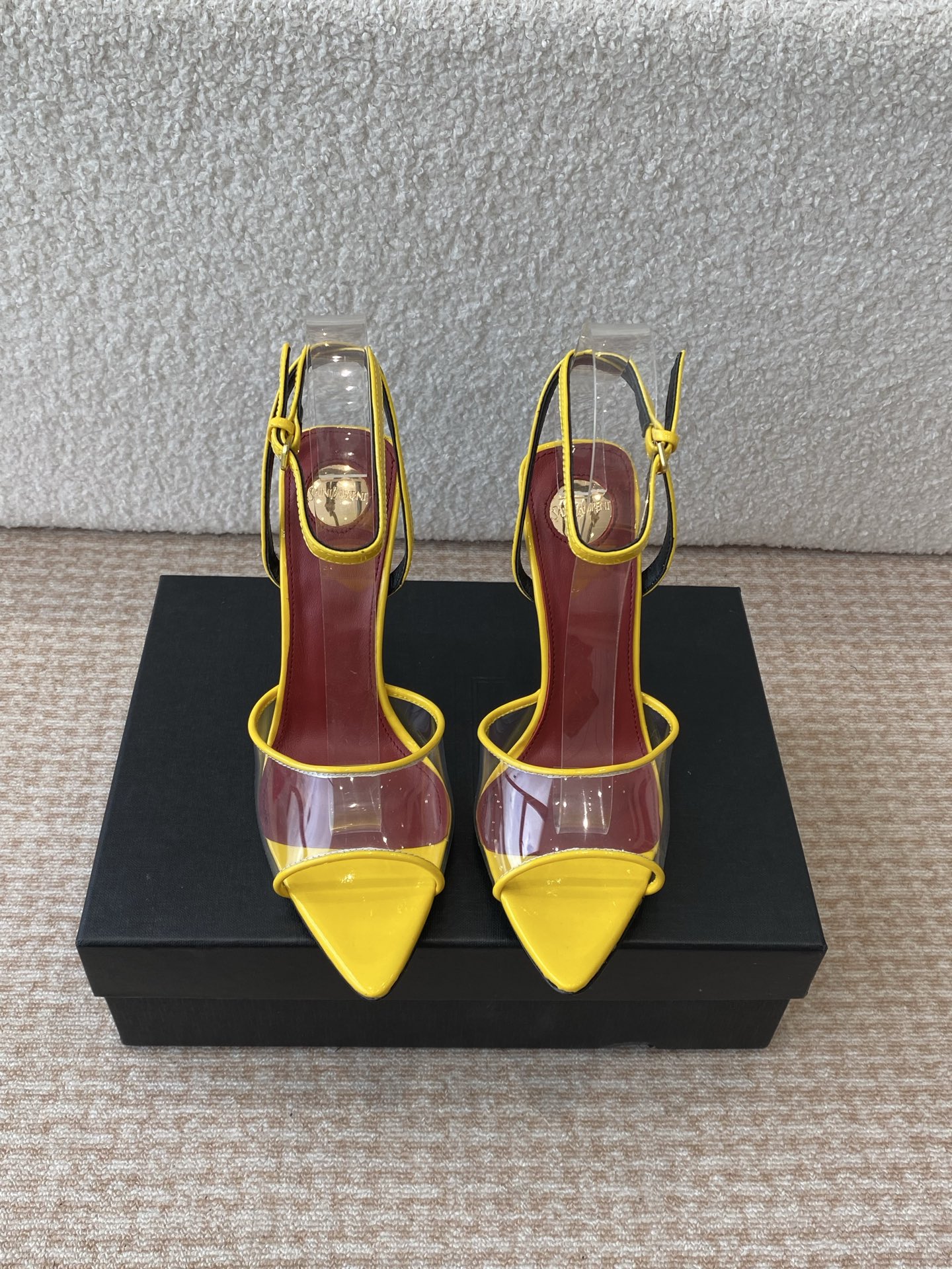 NO:403393,New early spring 25ss Saint Laurent / YSL Saint Laurent crystal wedge pointed toe sandals ————————————————————————————————————————————————————————————————————————————————————————————————————————————————————————————————————————————————————————————————————————————————————————————————————————————————————————————————————————————————————————————————————————————————————————————————————————————————————————————————————————————————————————————————————————————————————————————————————————————————————————————————————————————————————————————————————————————————————————————————19860909早春新款25ss Saint Laurent / YSL圣罗兰水晶坡跟尖头 凉鞋 ——————————— YSL姐姐的美丽尤物高跟鞋 又是人间圣罗兰 Rose同款的小方头 高跟鞋化很好修饰脚型,奢华金属链 这几年SLP是在高跟鞋越来越懂女人了摒奔了防水台款的尴尬设计印象ysl绝美坡跟鱼嘴 鞋面透明TPU胶片 鞋底真皮大底 跟高约9cm 码数35-41（40、41、定制不退不换）,高跟鞋凉鞋,loro piana,saint laurent,saint laurent,saint laurent,sandals,high heels,Leather soles,Women's Shoes