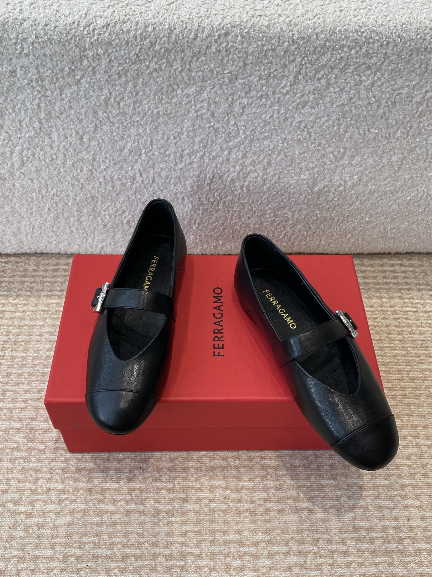 P725 Felragm Gancini Ballet Shoes: Modern, Stylish, and Comfortable