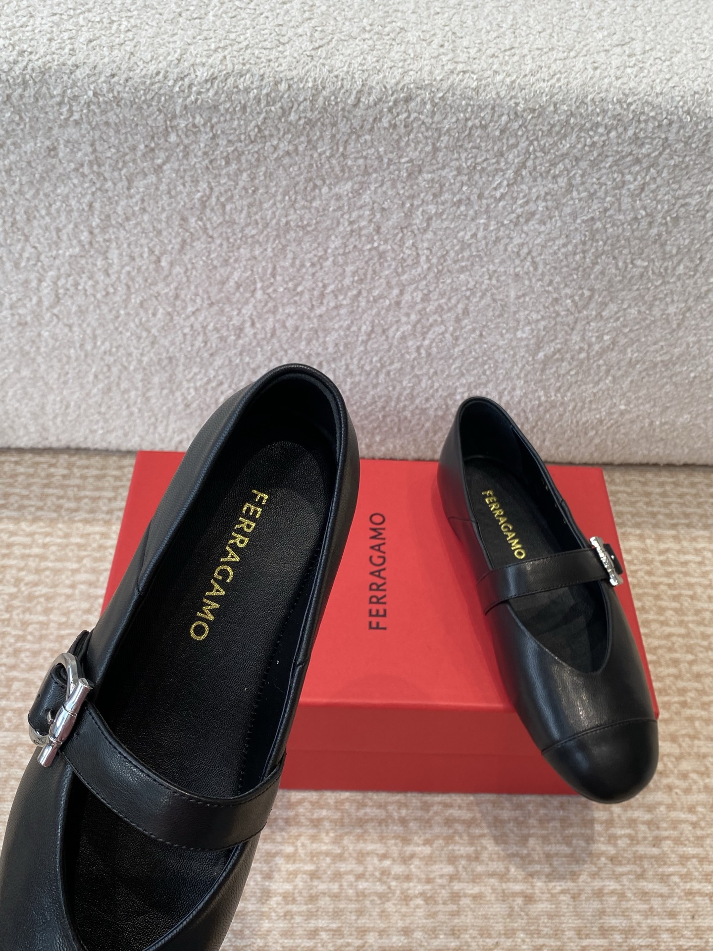 P725 Felragm Gancini Ballet Shoes: Modern, Stylish, and Comfortable - 图片 5