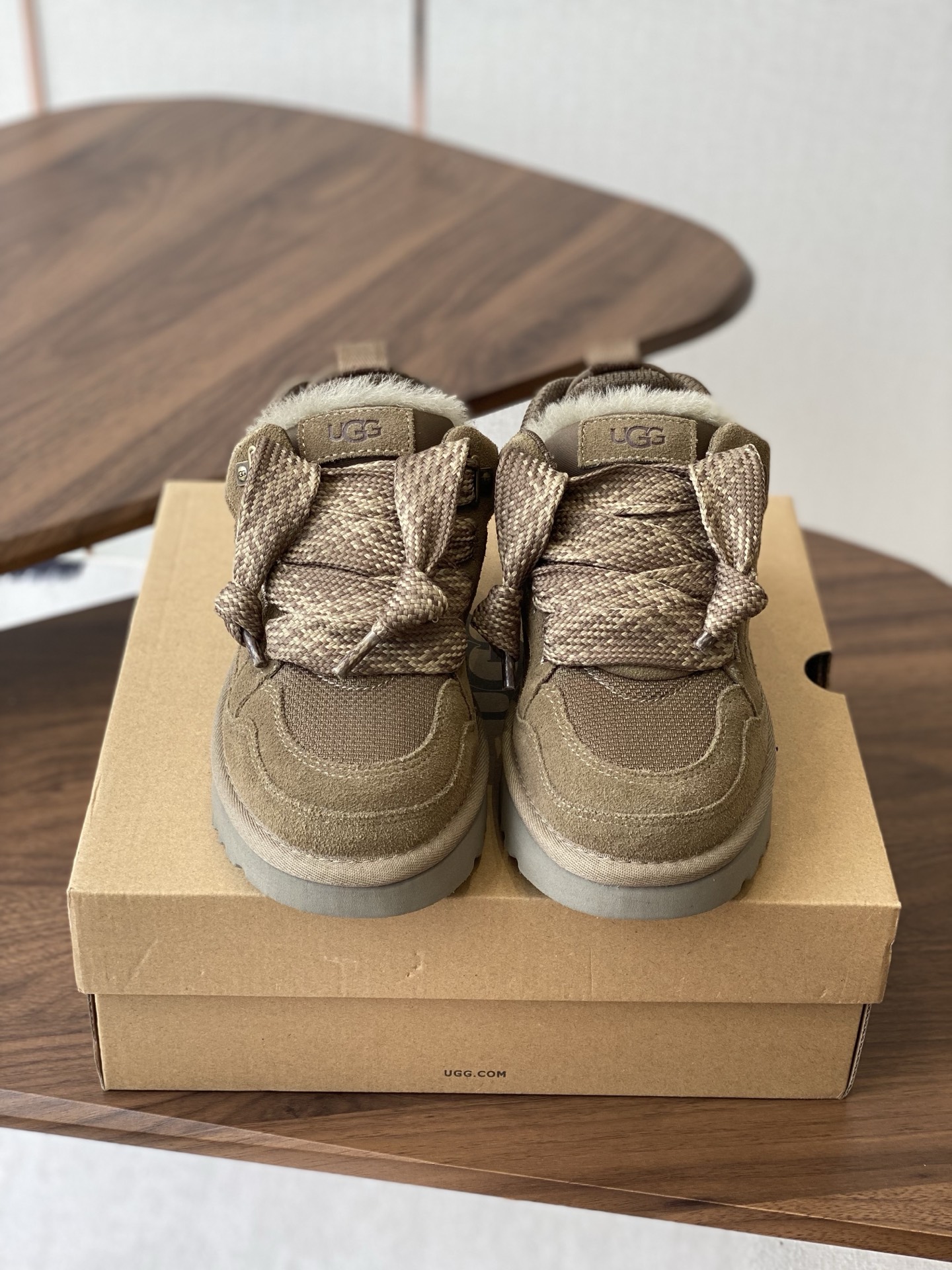UGG. Zapatos casuales Meier (estilo callejero) 8890 Suela ultraligera de 2 cm, parte superior de tela de mall…