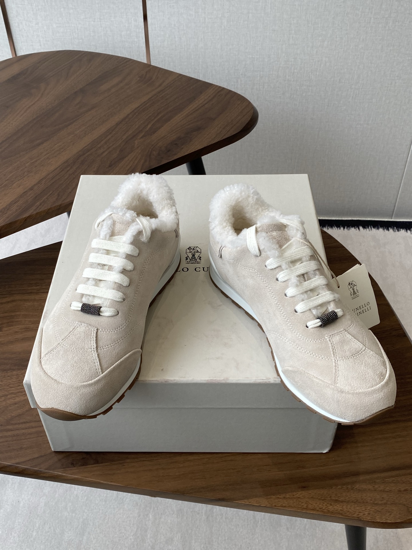 Brumello Cucinelli P800: Wool Tie and Leisure Shoes with Exclusive TPU Soles