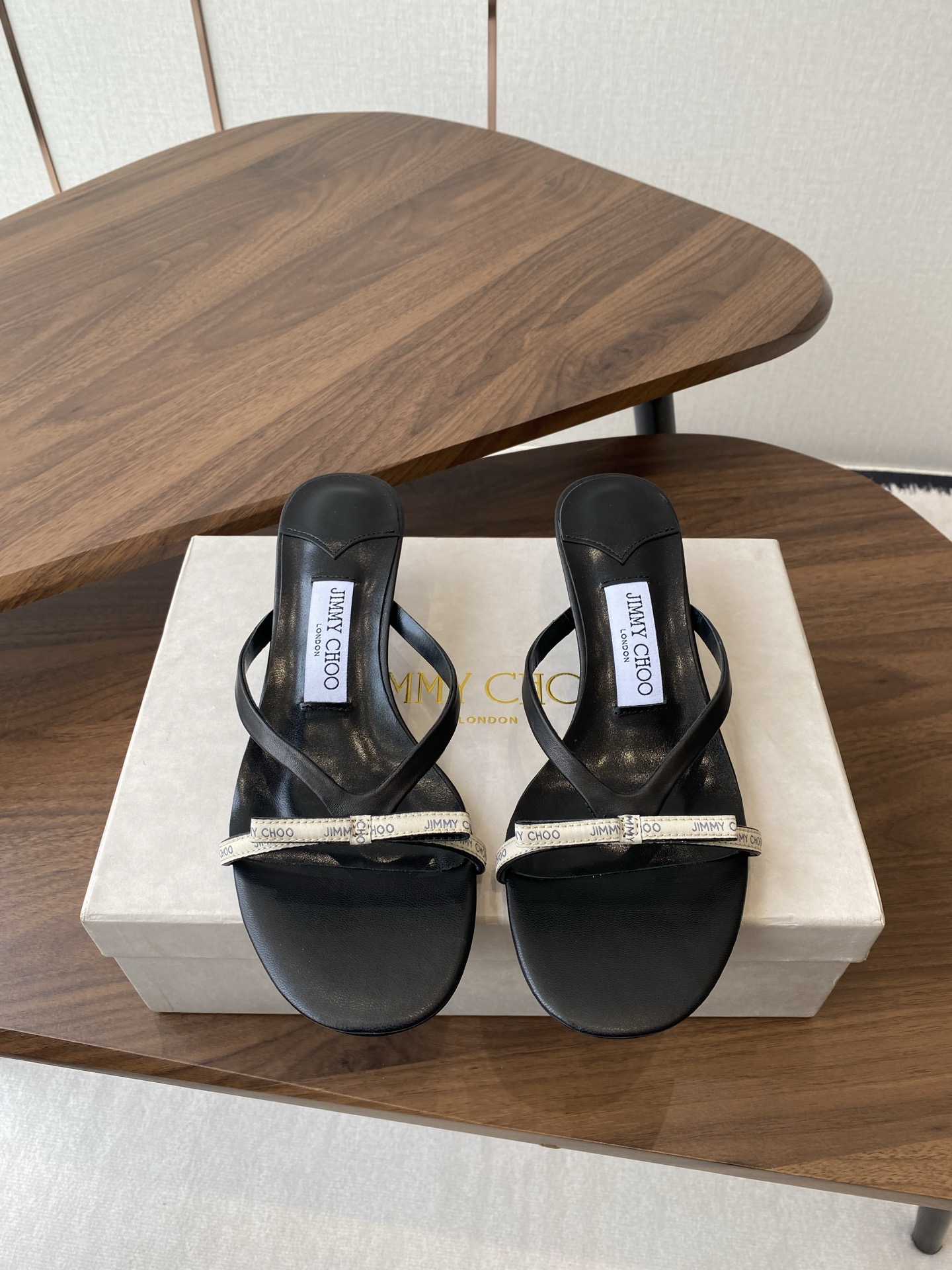 _dr49seyHRSHLfVoI-GDBhfg5mKOMmhlxYBskaGQ