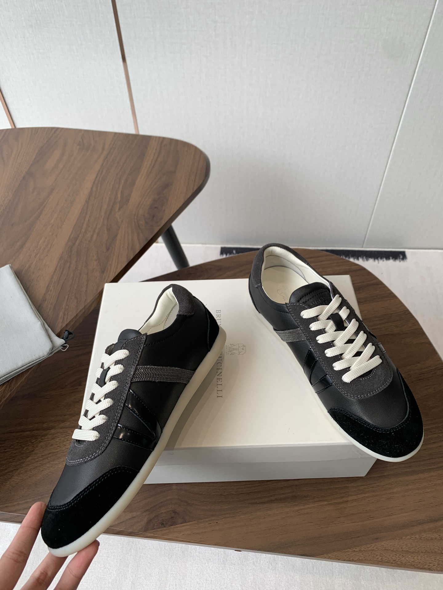 Latest Brunello Cucinelli 24s Tie and Recreational Shoes Overview - 图片 4