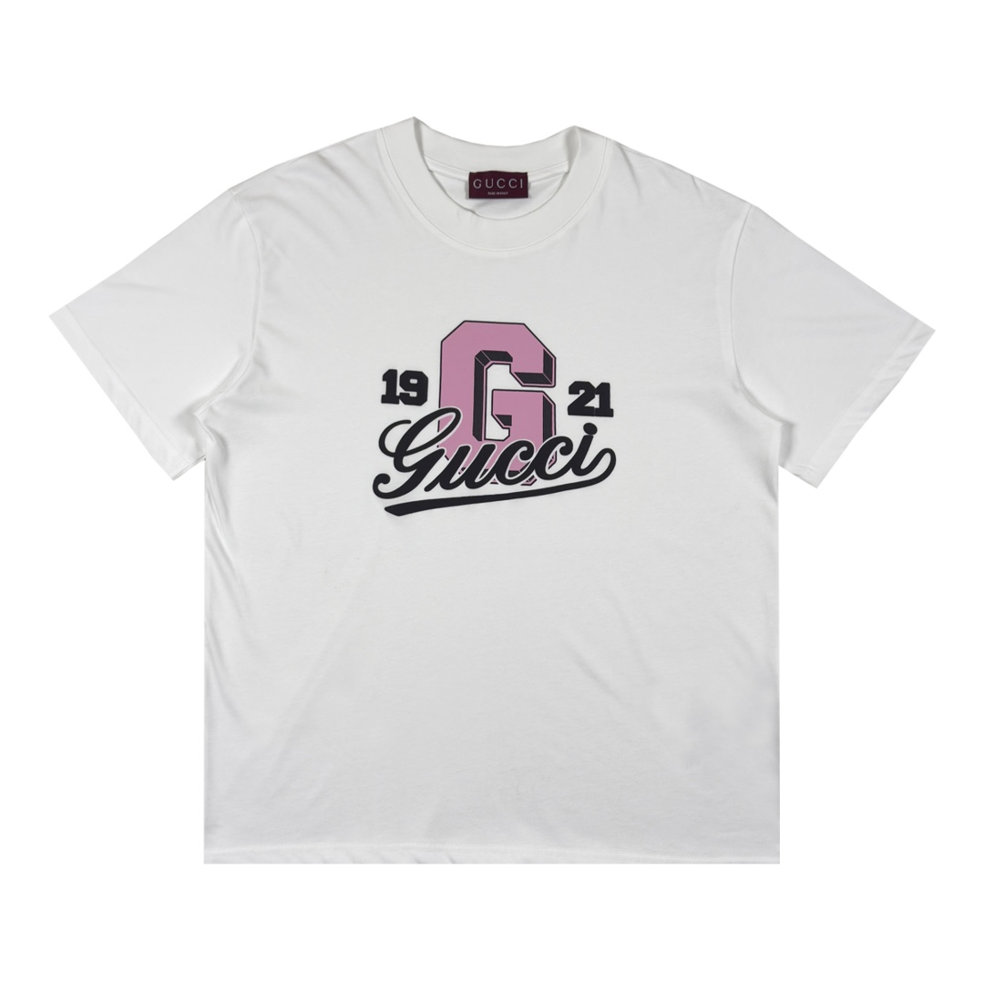 Camiseta de manga corta Gucci de la colección de principios de primavera de 25, con estampado de letras 1921. Tallas: X…