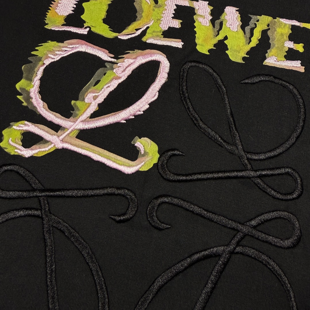 Loewe Anagram 幻彩拼色刺绣短袖 码数XS-L p140
