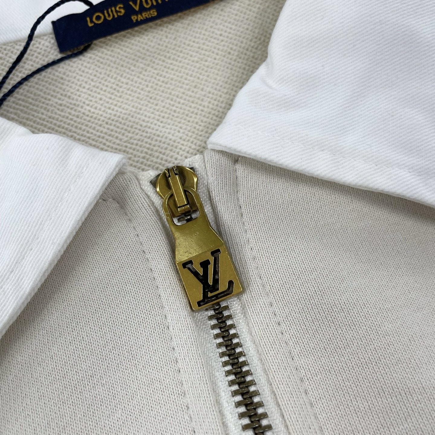 Louis Vuitton LV 绣花字母半拉链翻领套头卫衣 码数XS-L