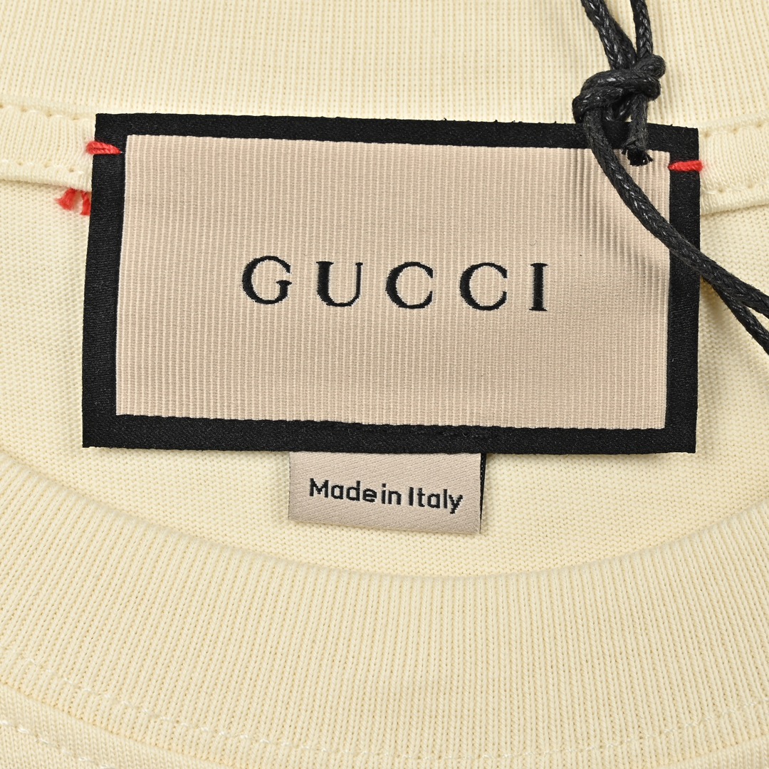 Gucci 古驰 24ss经典字母logo草莓印花T恤! 2024早春系列高克重短袖
