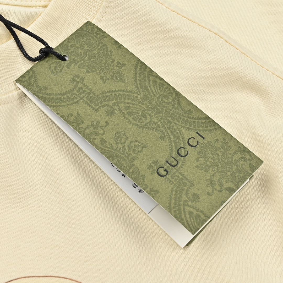Gucci 古驰 24ss经典字母logo草莓印花T恤! 2024早春系列高克重短袖