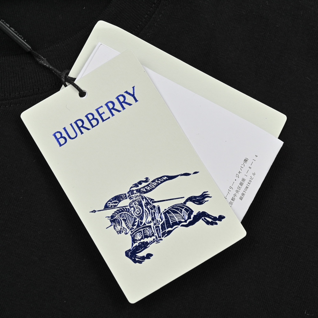 Burberry巴宝莉简约轻奢款刺绣玫瑰花短袖T恤 331130003