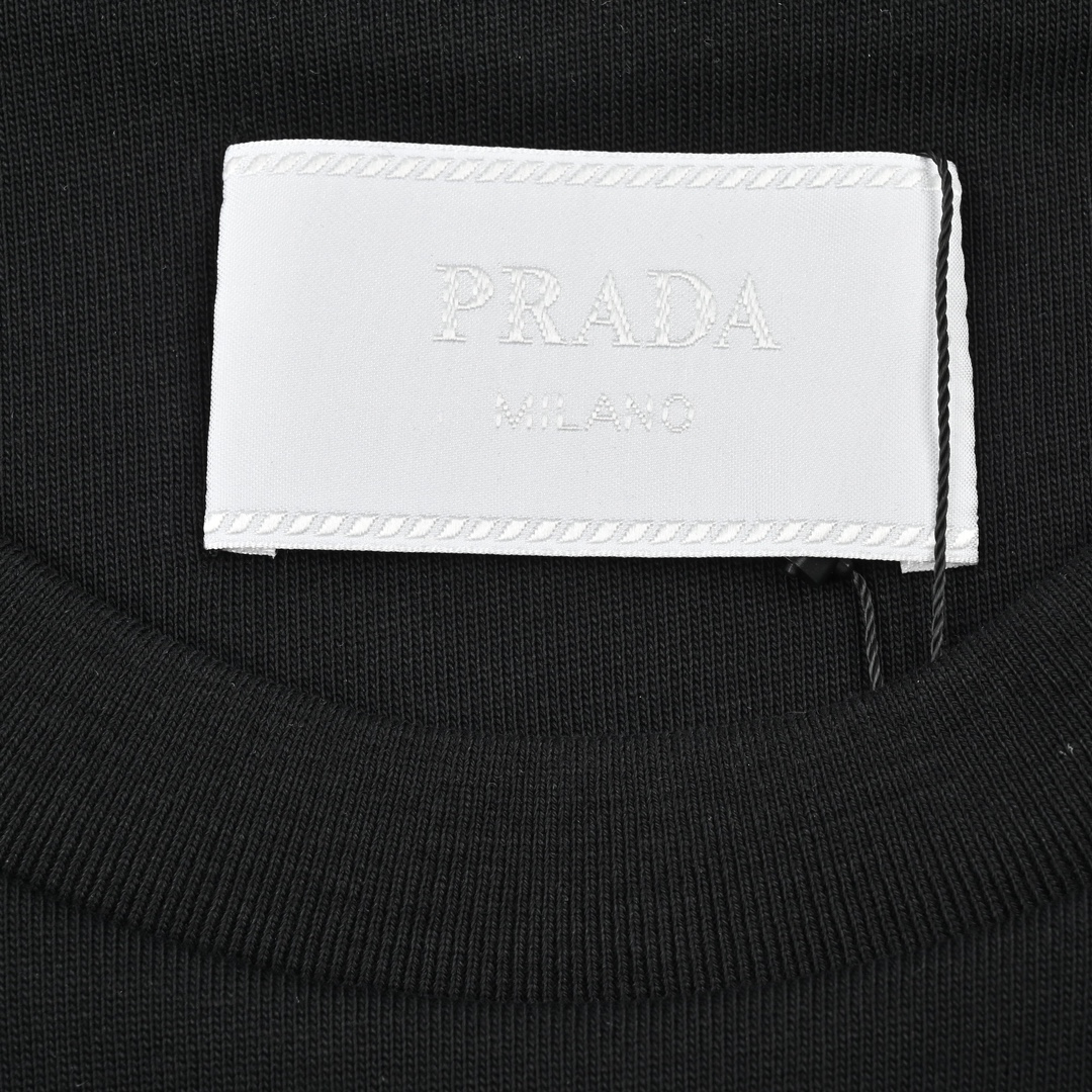 Prada 24SS新款Logo压膜短袖