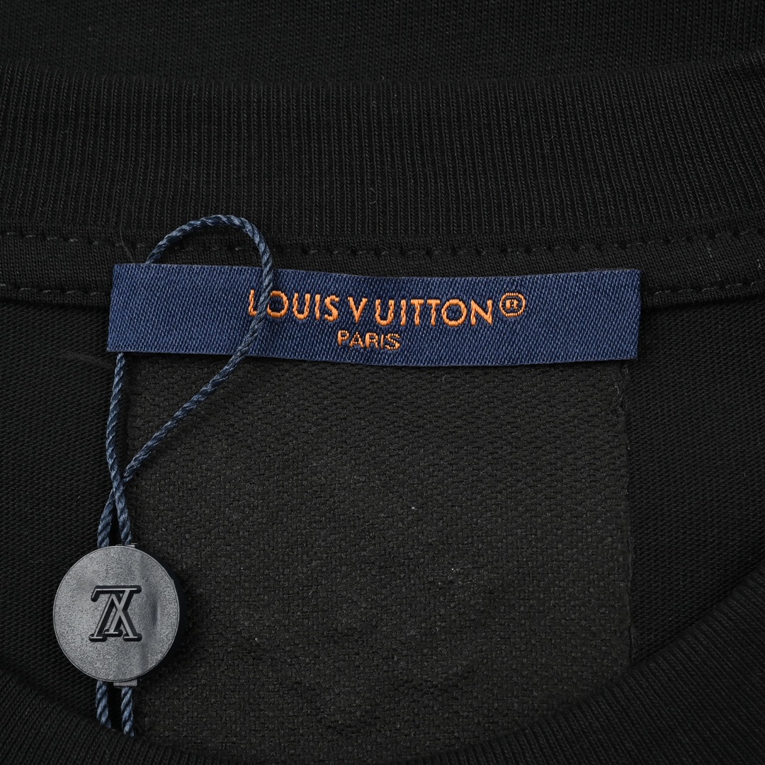 Louis Vuitton路易威登24ss铆钉绣花短袖-Chinese UA Cheap High Quatity Brand Clothes Bags handbags Sneakers wholesale wholesaler seller from China Factory suppliers Fashion Clothing Shoes best Quality Beautiful Price Louis Vuitton路易威登24ss铆钉绣花短袖