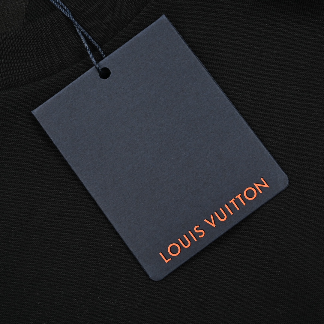 Louis Vuitton路易威登24ss铆钉绣花短袖-Chinese UA Cheap High Quatity Brand Clothes Bags handbags Sneakers wholesale wholesaler seller from China Factory suppliers Fashion Clothing Shoes best Quality Beautiful Price Louis Vuitton路易威登24ss铆钉绣花短袖
