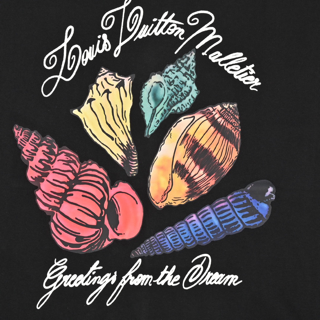 Louis Vuitton路易威登海螺系列印花标识装饰短袖-Chinese UA Cheap High Quatity Brand Clothes Bags handbags Sneakers wholesale wholesaler seller from China Factory suppliers Fashion Clothing Shoes best Quality Beautiful Price Louis Vuitton路易威登海螺系列印花标识装饰短袖