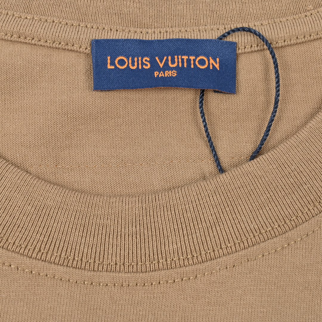 Louis Vuitton路易威登刺绣标识徽章短袖T恤
