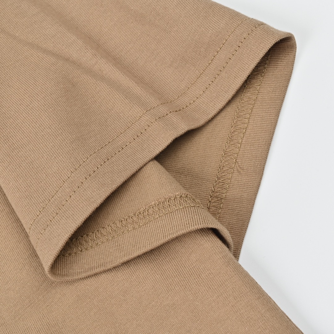 Louis Vuitton路易威登刺绣标识徽章短袖T恤