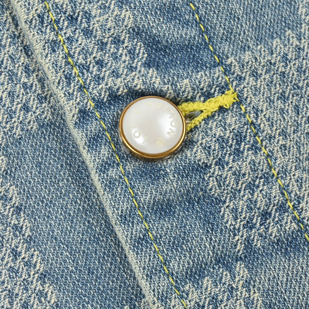 Louis Vuitton路易威登24SS 棋盘格翻领牛仔外套