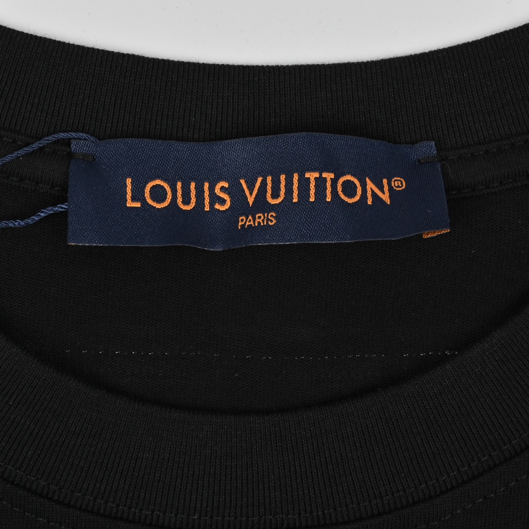 Louis Vuitton路易威登24ss 大师亲手设计潮牌新品印花圆领短袖T恤