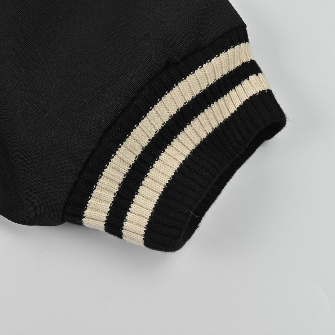 Prada普拉达24FW 帆布粒面夹棉棒球服