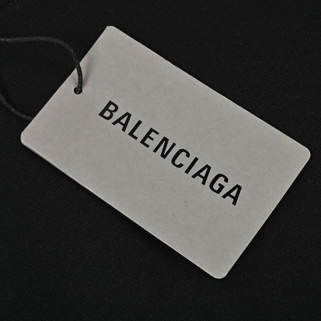 Balenciaga巴黎世家24SS 经典可乐圆领卫衣