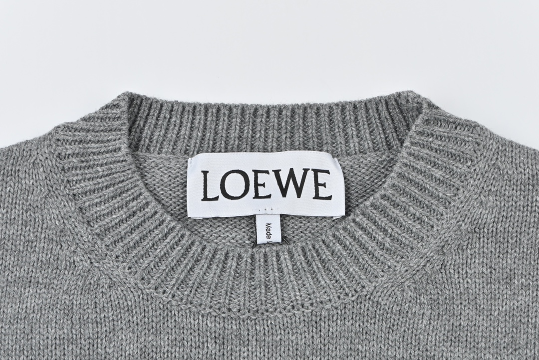 Loewe罗意威22FW 胸前字母提花LOGO圆领毛衣