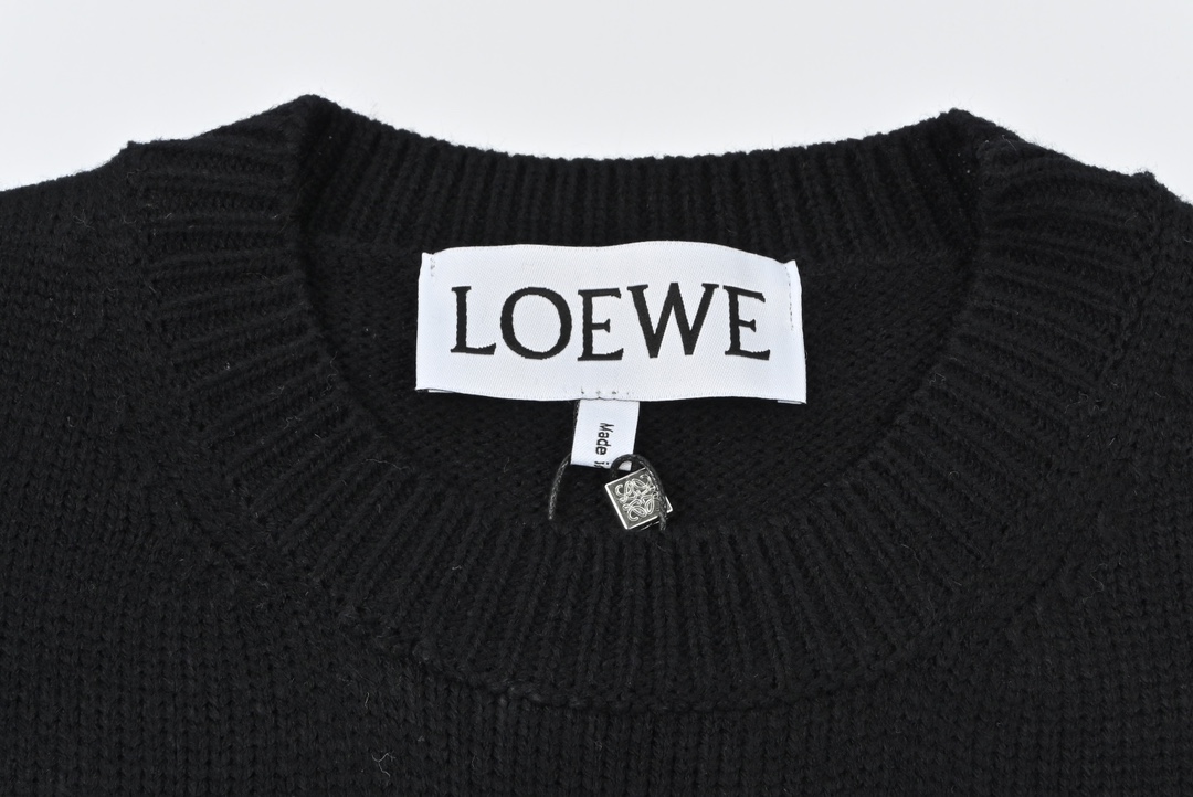 Loewe罗意威22FW 胸前字母提花LOGO圆领毛衣