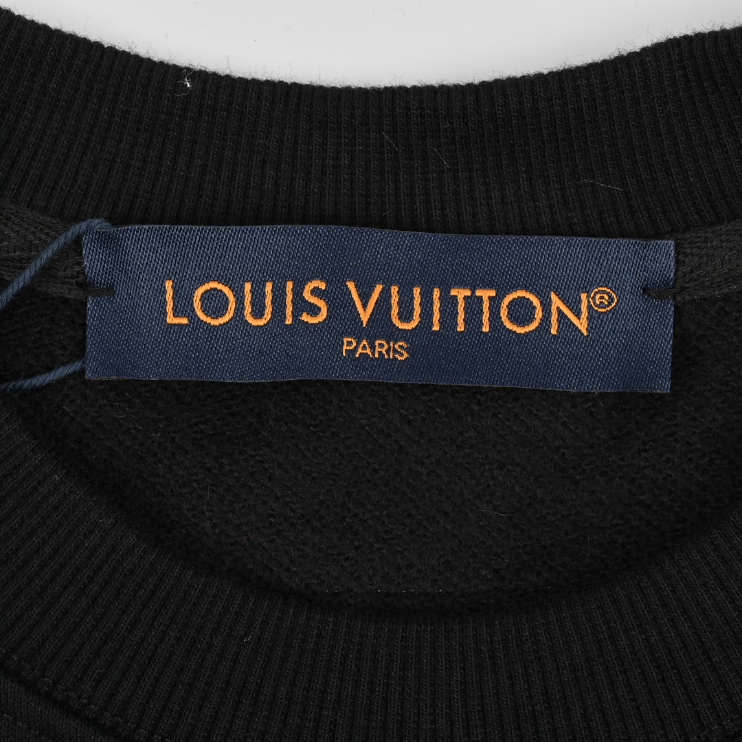 Louis Vuitton路易威登个性字母印花logo圆领卫衣-Chinese UA Cheap High Quatity Brand Clothes Bags handbags Sneakers wholesale wholesaler seller from China Factory suppliers Fashion Clothing Shoes best Quality Beautiful Price Louis Vuitton路易威登个性字母印花logo圆领卫衣