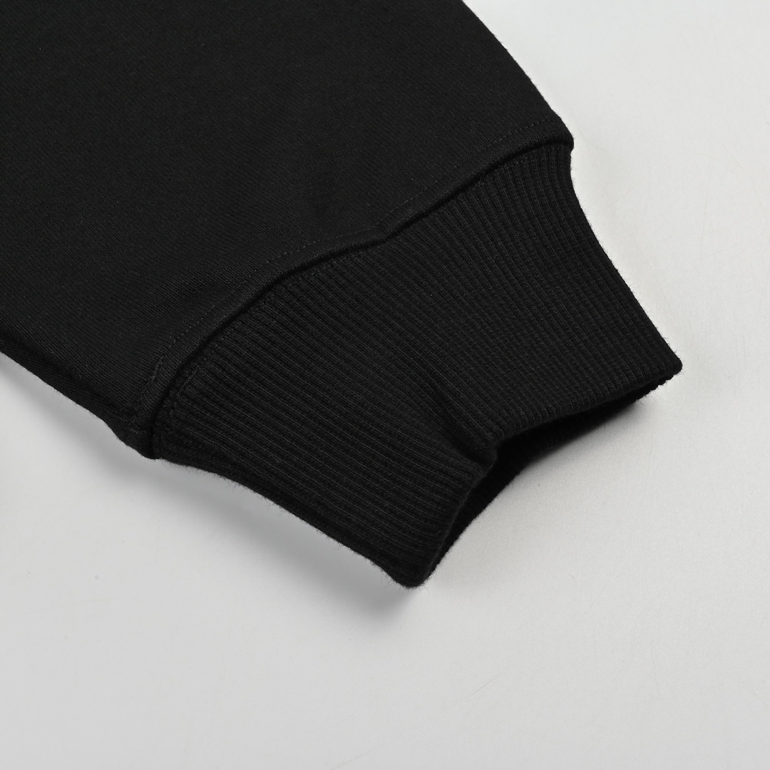 Louis Vuitton路易威登个性字母印花logo圆领卫衣-Chinese UA Cheap High Quatity Brand Clothes Bags handbags Sneakers wholesale wholesaler seller from China Factory suppliers Fashion Clothing Shoes best Quality Beautiful Price Louis Vuitton路易威登个性字母印花logo圆领卫衣