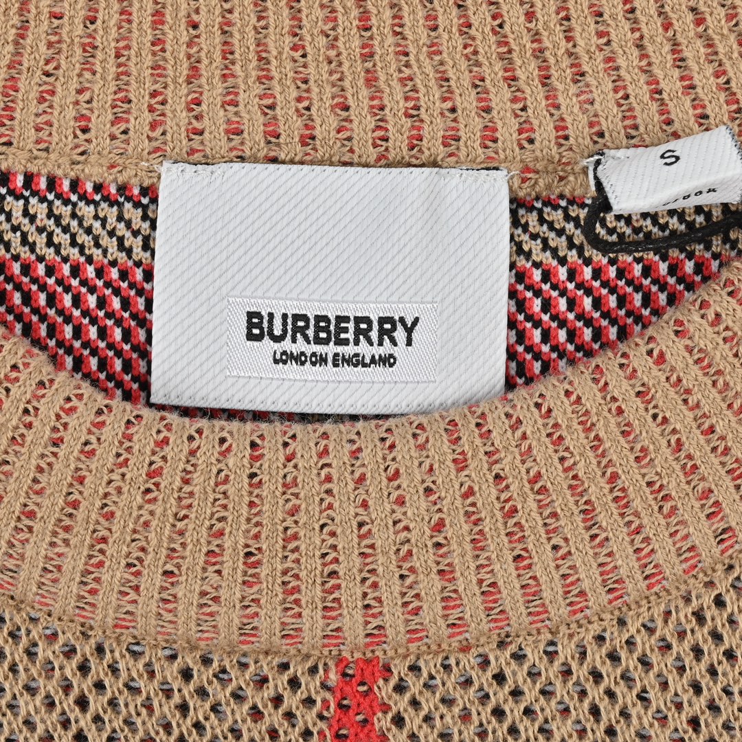 Burberry巴宝莉24ss格纹学院风格纹圆领毛衣