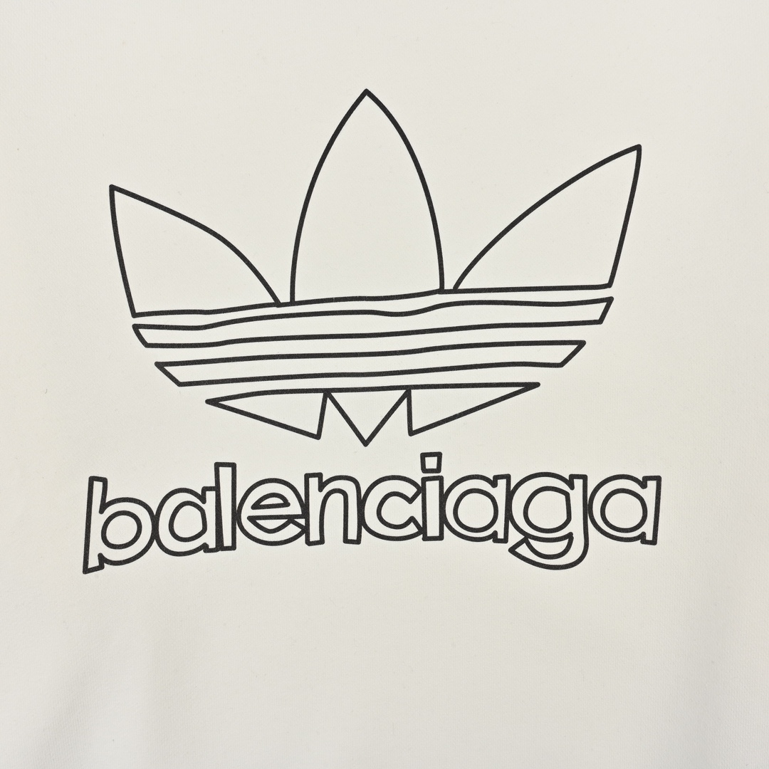 Balenciaga巴黎世家×三叶草印花圆领卫衣