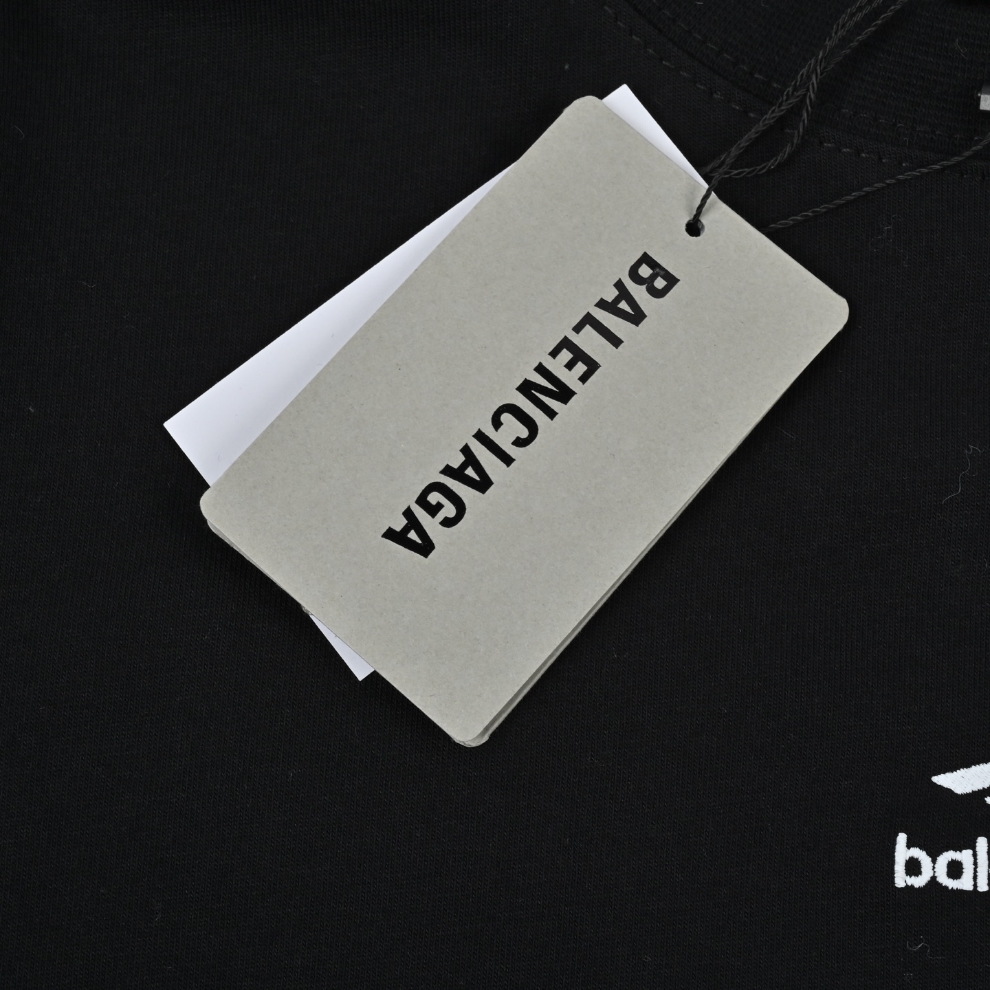 Balenciaga巴黎世家 FW24 3b滑雪 SKIWEAR系列 Logo印花圆领短袖常规版型T恤