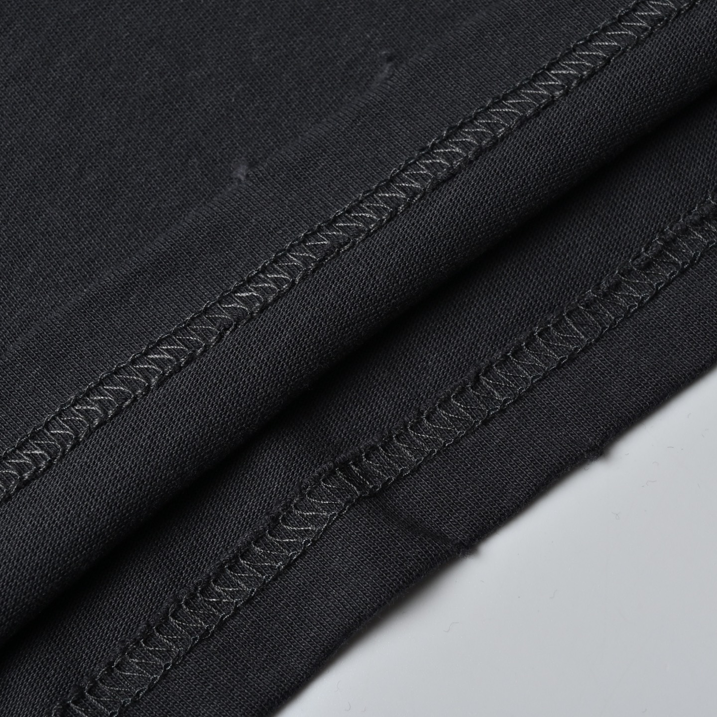 Balenciaga/巴黎世家 25ss logo溶解磨破短袖