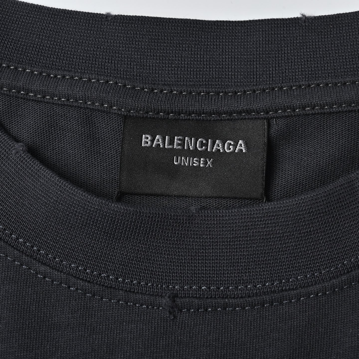 Balenciaga/巴黎世家 25ss logo溶解磨破短袖