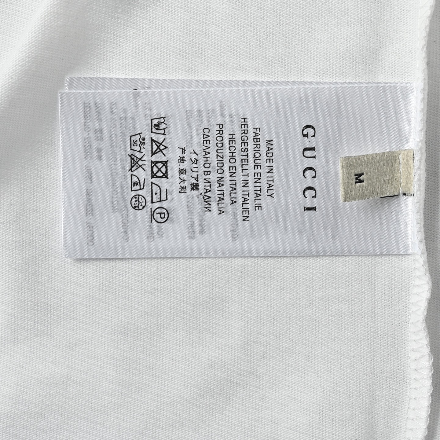 Gucci/古驰 25ss 浮雕压花字母印花短袖 黑色 白色-Chinese UA Cheap High Quatity Brand Clothes Bags handbags Sneakers wholesale wholesaler seller from China Factory suppliers Fashion Clothing Shoes best Quality Beautiful Price Gucci/古驰 25ss 浮雕压花字母印花短袖 黑色 白色