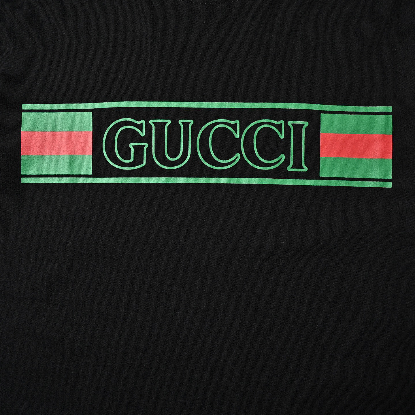Gucci/古驰 25ss 镂空字母logo印花短袖 黑色 白色-Chinese UA Cheap High Quatity Brand Clothes Bags handbags Sneakers wholesale wholesaler seller from China Factory suppliers Fashion Clothing Shoes best Quality Beautiful Price Gucci/古驰 25ss 镂空字母logo印花短袖 黑色 白色