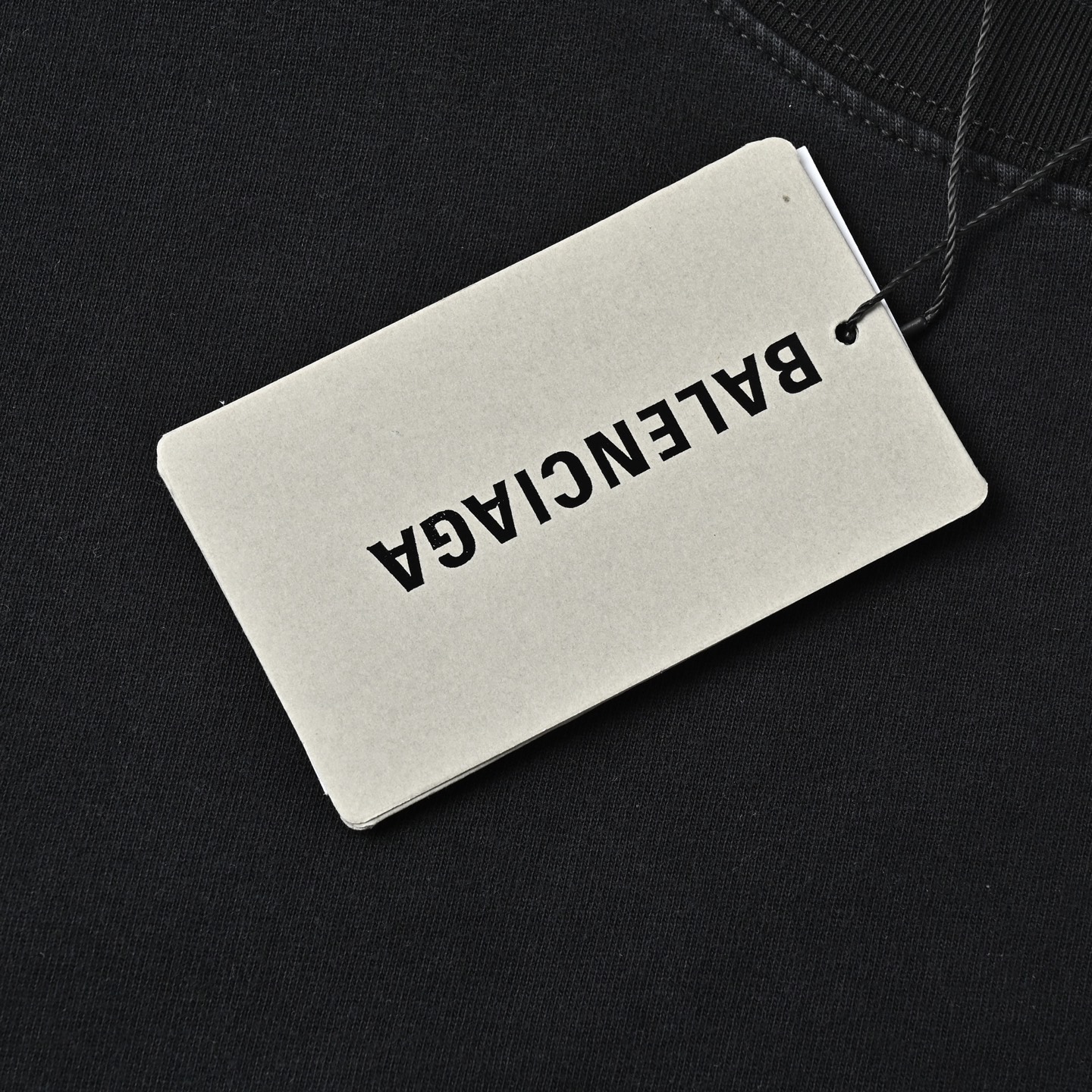 Balenciaga巴黎世家25ss秀款胸前红色刺绣T恤