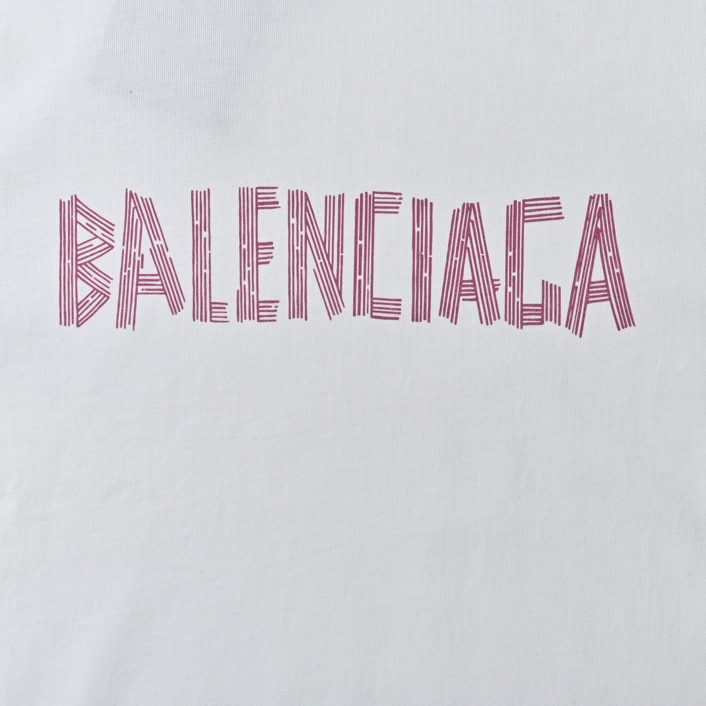 Balenciaga巴黎世家25ss春夏新款个性经典字母logo 短袖 粉色线条字母印花 定制双纱平纹纯棉面料 短袖T恤 男女同款 颜色 黑色 白色 003 尺码s-xxl-Chinese UA Cheap High Quatity Brand Clothes Bags handbags Sneakers wholesale wholesaler seller from China Factory suppliers Fashion Clothing Shoes best Quality Beautiful Price Balenciaga巴黎世家25ss春夏新款个性经典字母logo 短袖 粉色线条字母印花 定制双纱平纹纯棉面料 短袖T恤 男女同款 颜色 黑色 白色 003 尺码s-xxl