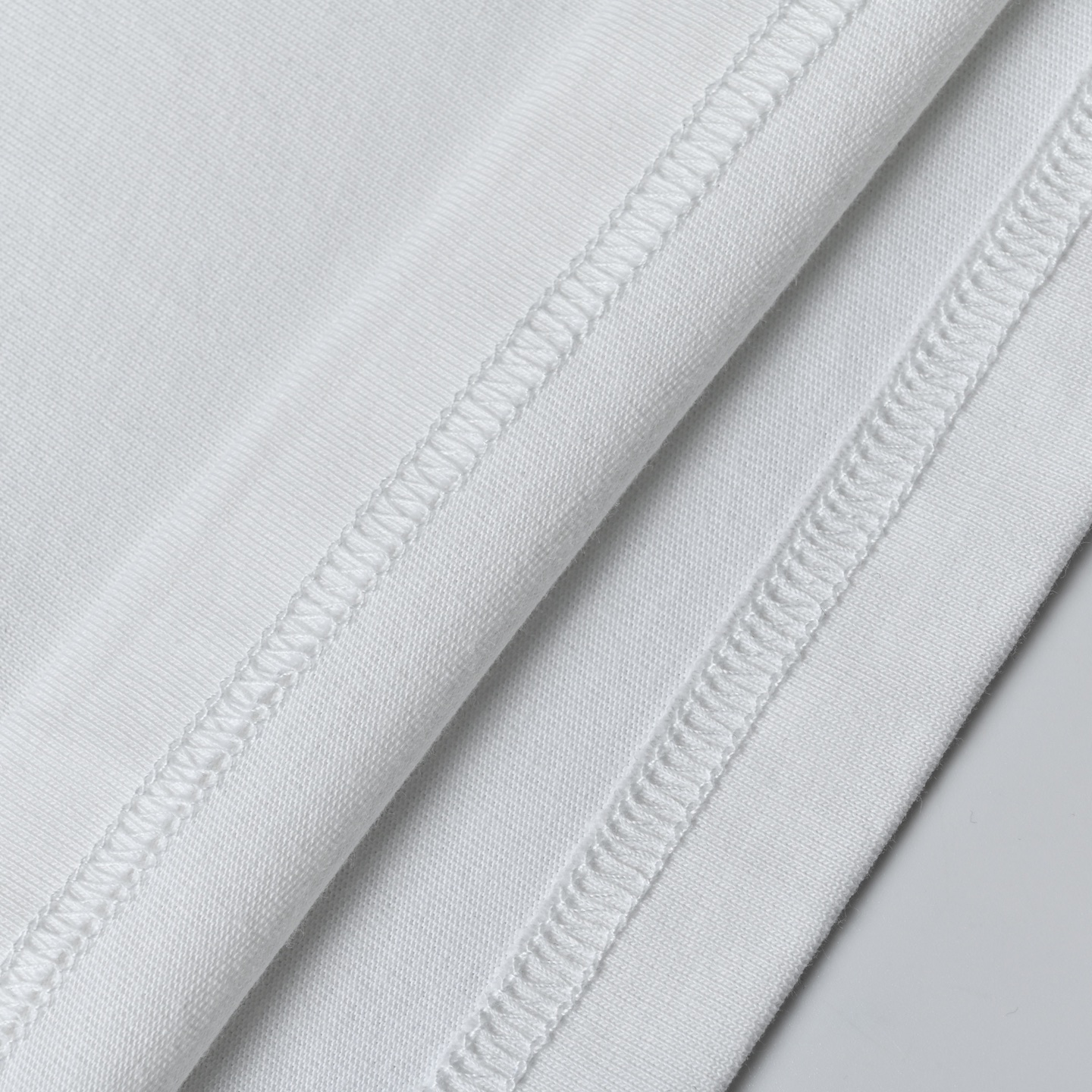 Balenciaga巴黎世家25ss春夏新款个性经典字母logo 短袖 粉色线条字母印花 定制双纱平纹纯棉面料 短袖T恤 男女同款 颜色 黑色 白色 003 尺码s-xxl-Chinese UA Cheap High Quatity Brand Clothes Bags handbags Sneakers wholesale wholesaler seller from China Factory suppliers Fashion Clothing Shoes best Quality Beautiful Price Balenciaga巴黎世家25ss春夏新款个性经典字母logo 短袖 粉色线条字母印花 定制双纱平纹纯棉面料 短袖T恤 男女同款 颜色 黑色 白色 003 尺码s-xxl