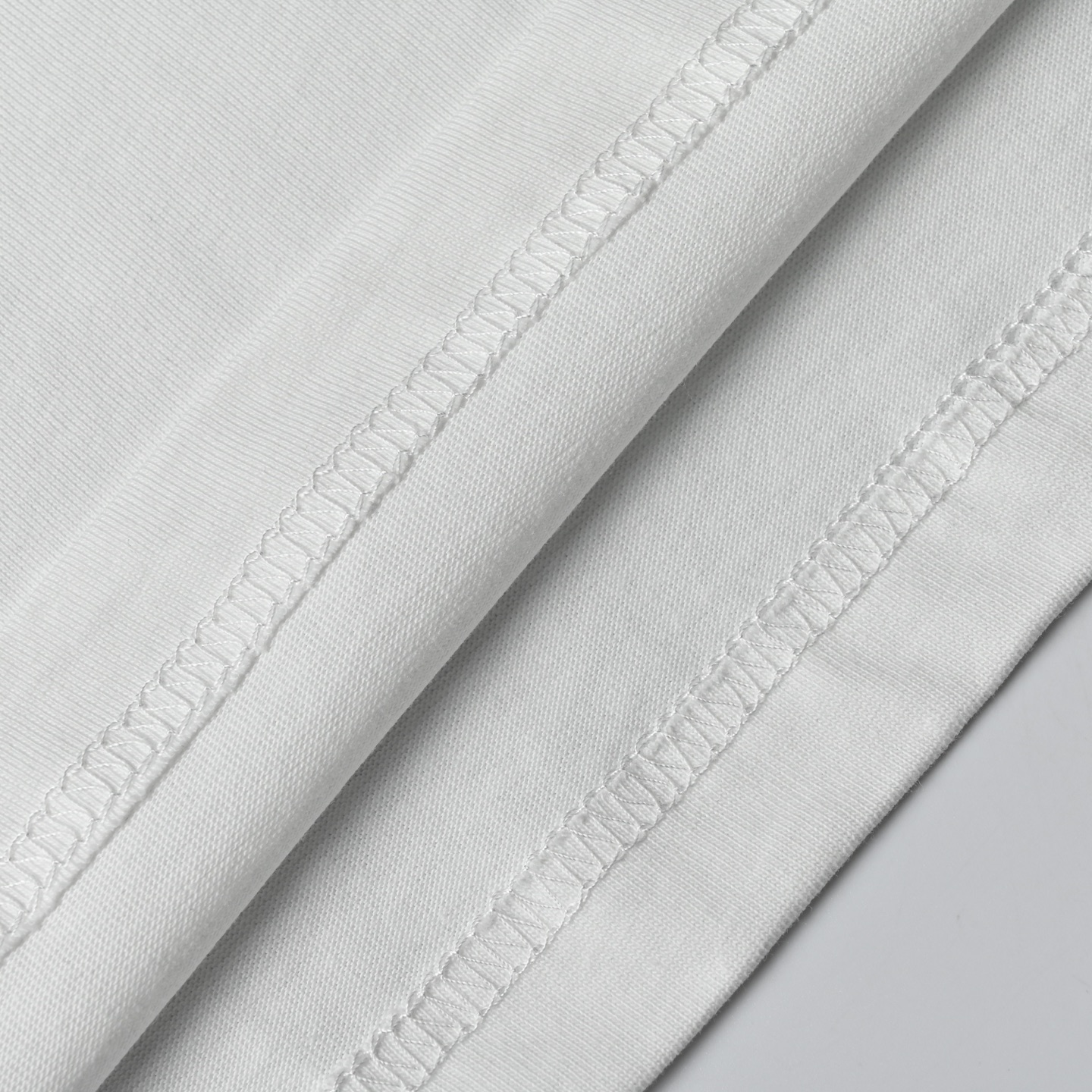 Balenciaga巴黎世家25ss美式字母斜纹布料贴布绣花短袖T恤 黑色 白色