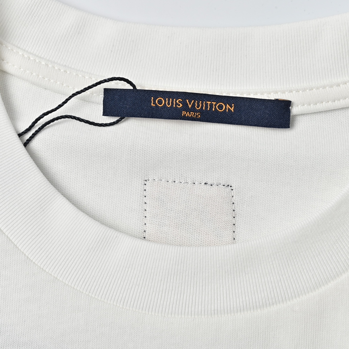 Louis Vuitton 路易威登LV&NIGO爱心T恤 经典的搭配LV经典字母logo