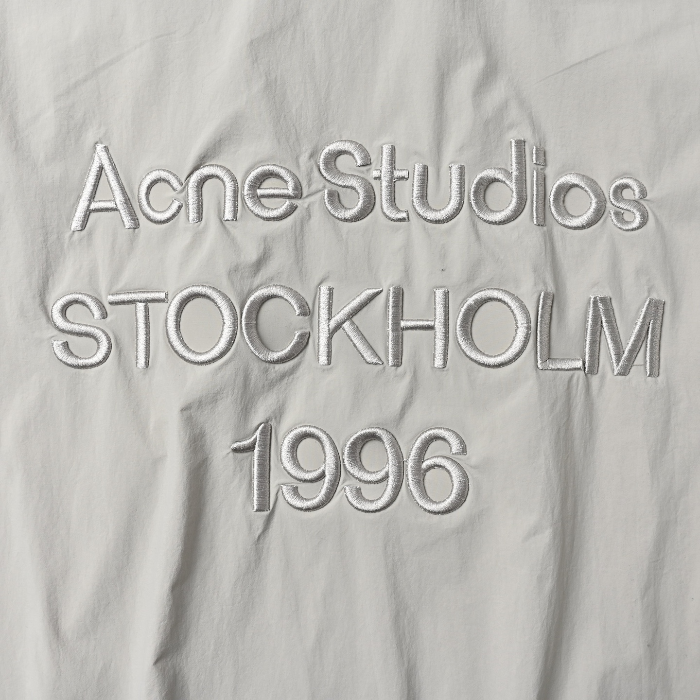 Acne Studios 25早春新款 1996系列风衣外套徽标刺绣廓形夹克外套-Chinese UA Cheap High Quatity Brand Clothes Bags handbags Sneakers wholesale wholesaler seller from China Factory suppliers Fashion Clothing Shoes best Quality Beautiful Price Acne Studios 25早春新款 1996系列风衣外套徽标刺绣廓形夹克外套