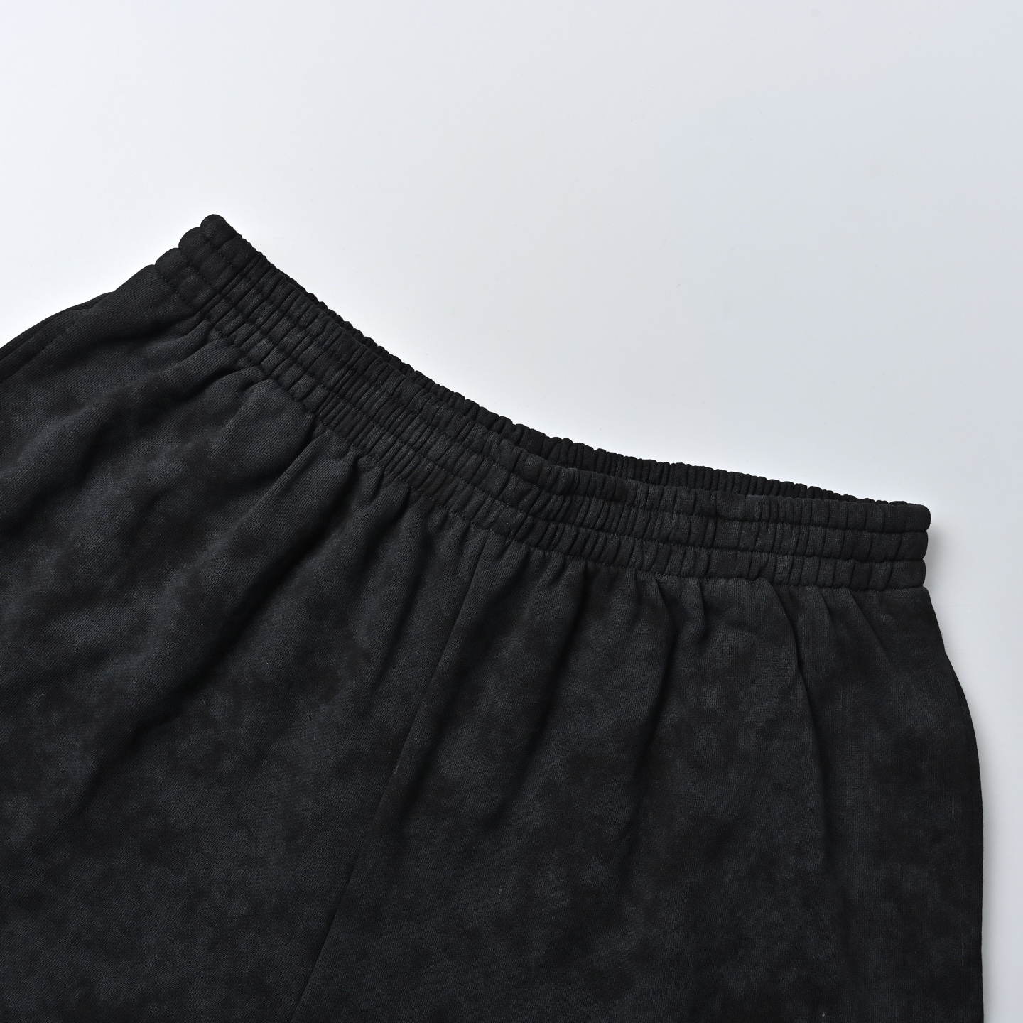 Balenciaga 巴黎世家 红标刺绣黑色运动短裤-Chinese UA Cheap High Quatity Brand Clothes Bags handbags Sneakers wholesale wholesaler seller from China Factory suppliers Fashion Clothing Shoes best Quality Beautiful Price Balenciaga 巴黎世家 红标刺绣黑色运动短裤