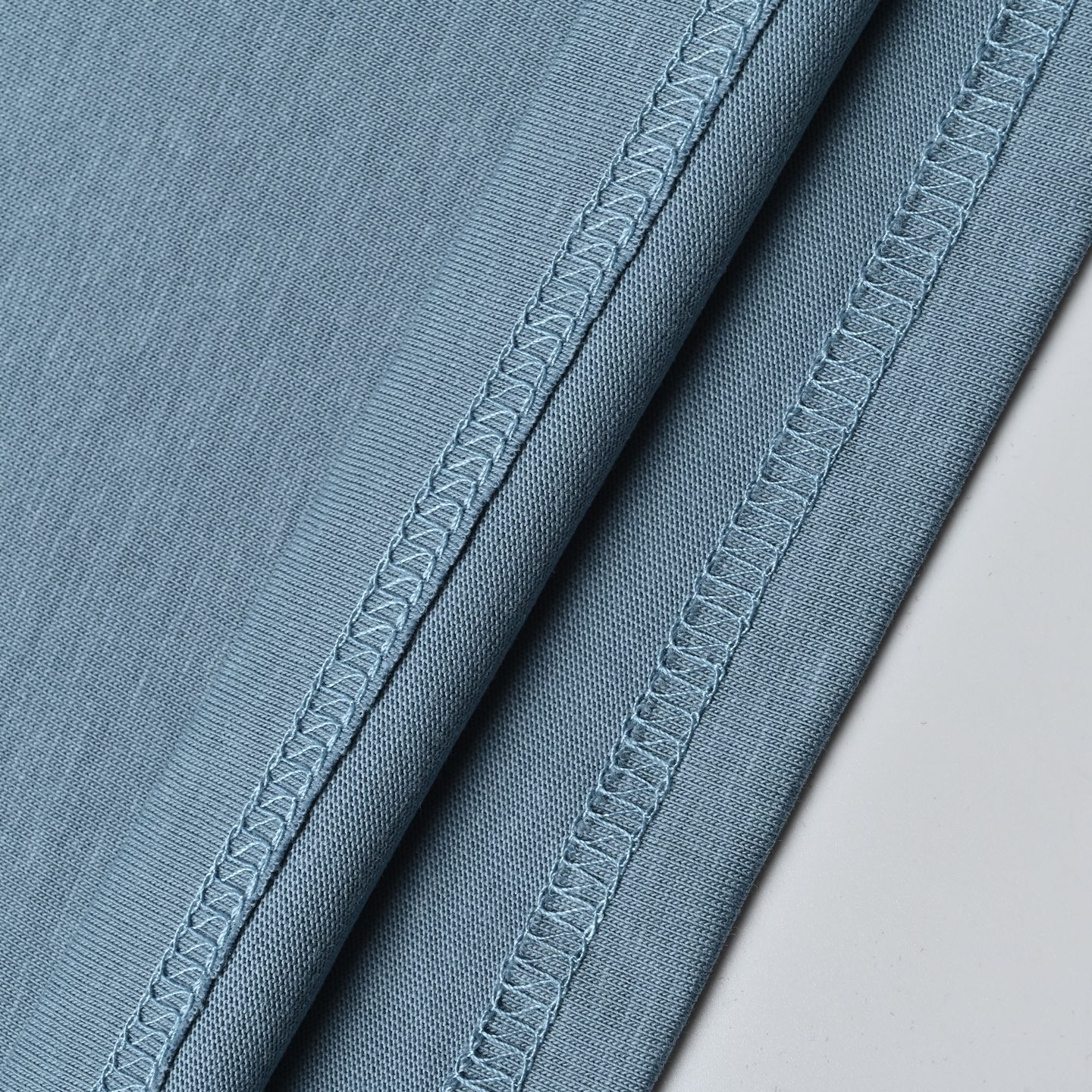 Balenciaga巴黎世家 25ss 胶带刺绣短袖