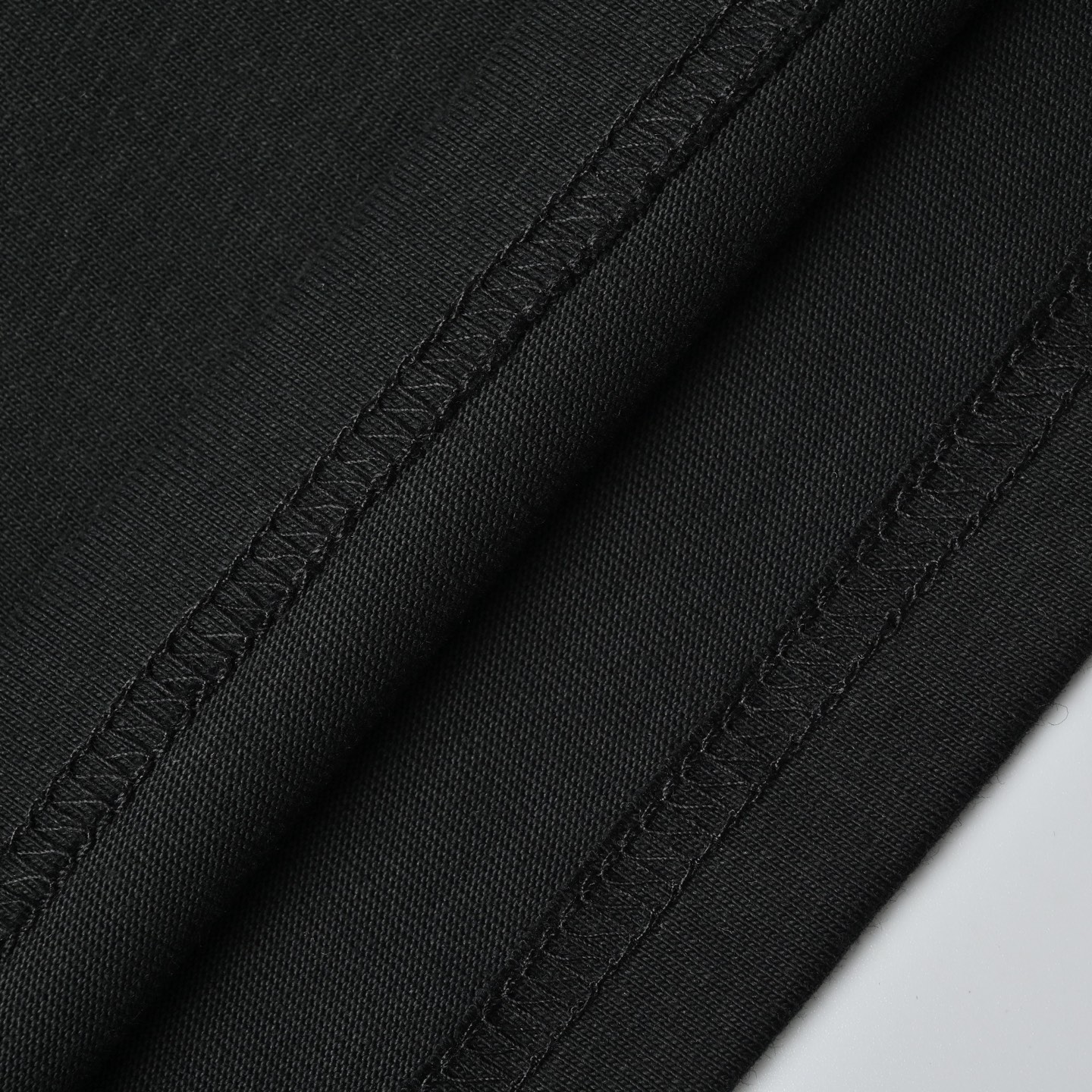 Balenciga/巴黎世家 后胶带字母圆领短袖T恤-Chinese UA Cheap High Quatity Brand Clothes Bags handbags Sneakers wholesale wholesaler seller from China Factory suppliers Fashion Clothing Shoes best Quality Beautiful Price Balenciga/巴黎世家 后胶带字母圆领短袖T恤