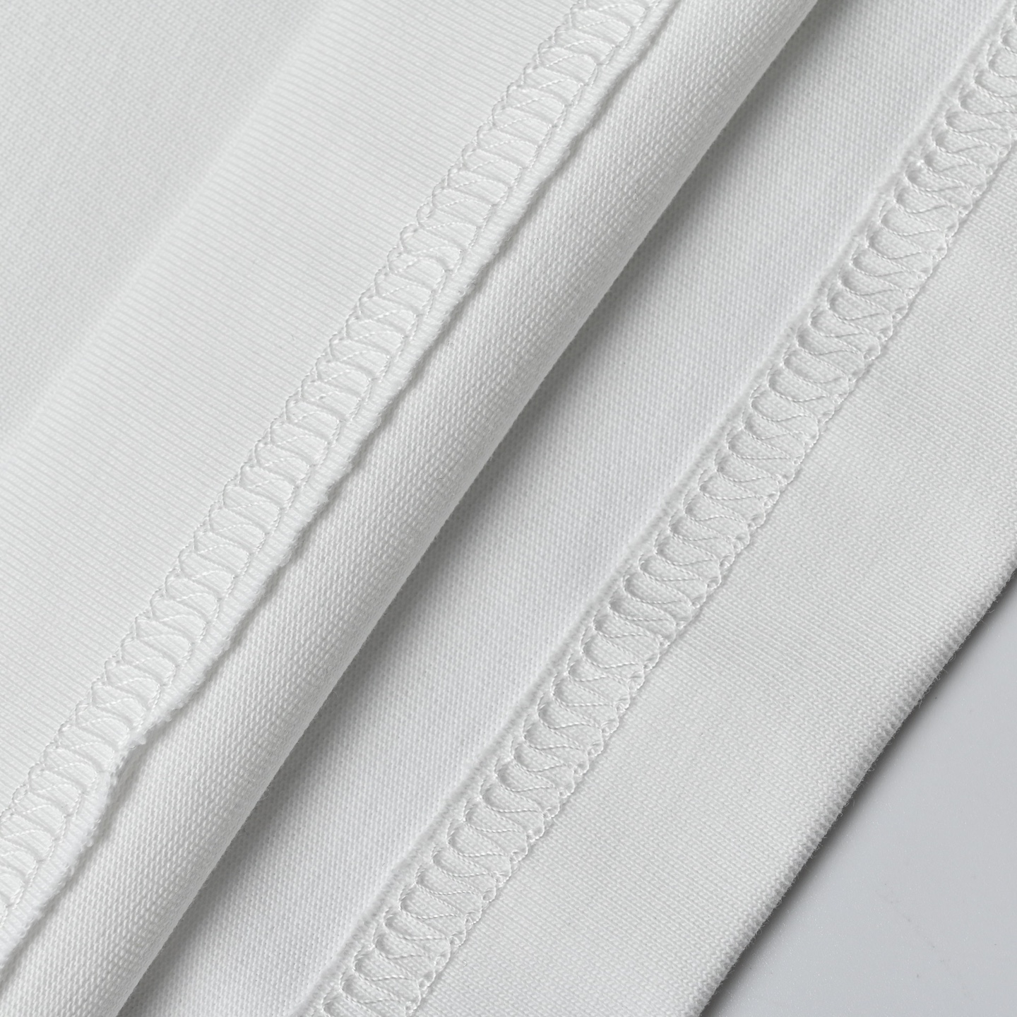 Louis Vuitton/LV 路易威登 25ss 彩绘涂鸦大logo印花短袖T恤 黑色 白色